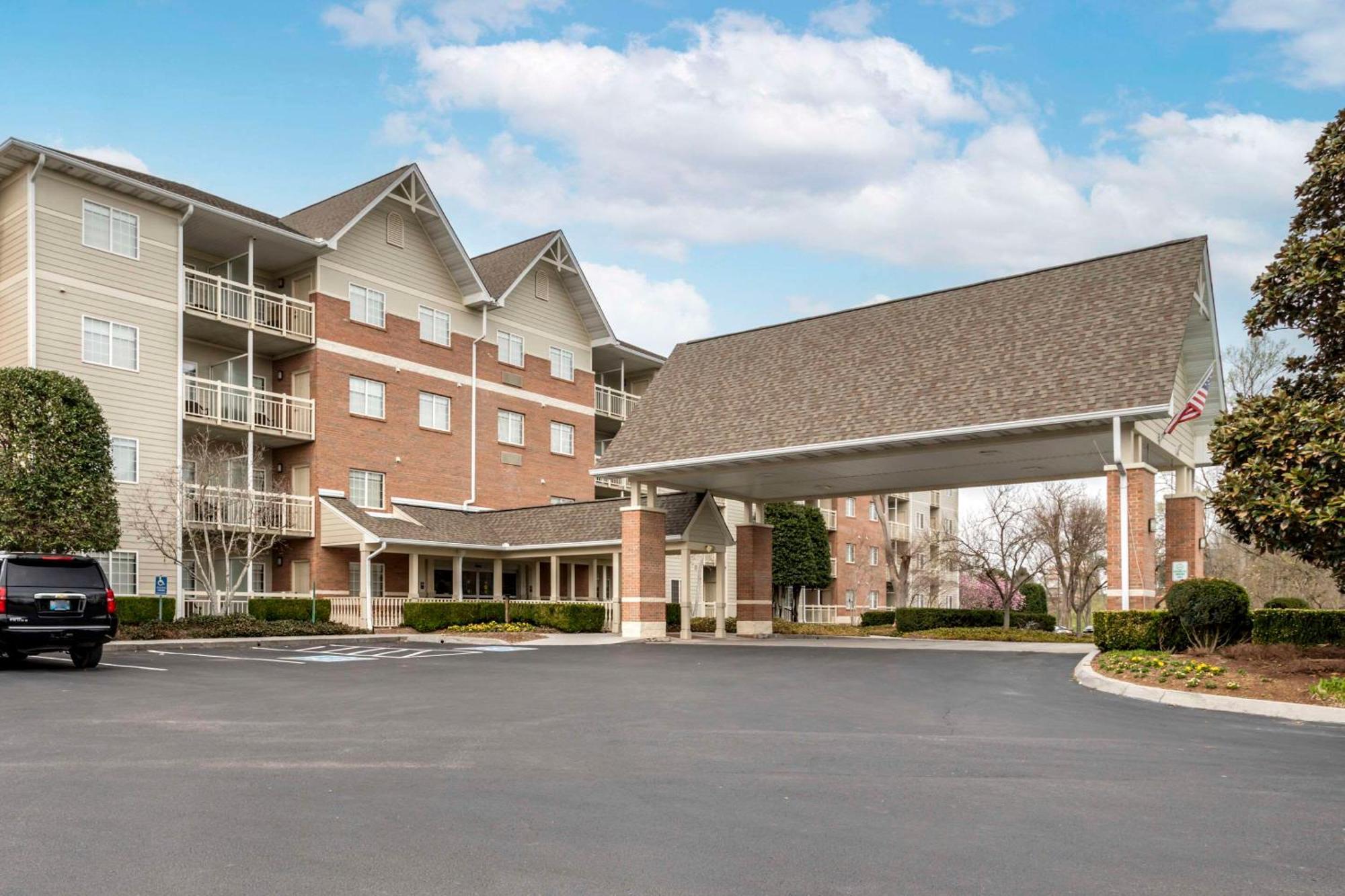 MainStay Suites Centro de Conferencias Pigeon Forge Exterior foto